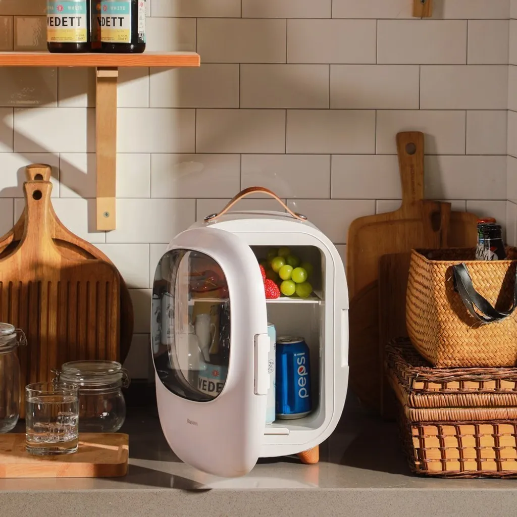 Baseus Mini Beauty Kühlschrank Für Kosmetik Reisekühlschrank Mit Heizung 8l 220V EU / 12V Weiß 6 Baseus Mini Beauty Kühlschrank Für Kosmetik Reisekühlschrank Mit Heizung 8l 220V EU / 12V Weiß – Bild 4