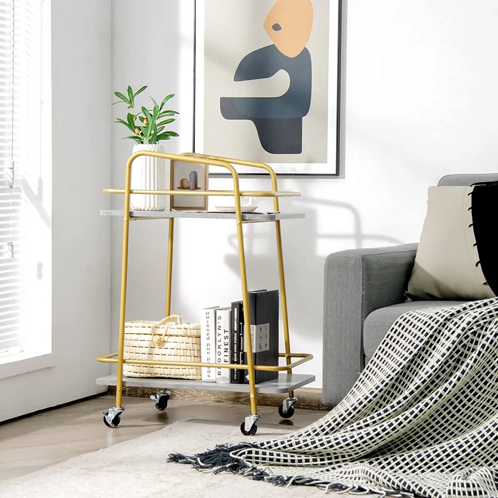 COSTWAY Küchenwagen Mit Universalrädern, Barwagen Rollwagen 2 Ablagen, Mobiler Servierwagen, Haushaltswagen Mit Stahlrahmen, Mehrzweckwagen Für Haus, Restaurant, Allzweckwagen Badwagen, Grau+Golden 4 COSTWAY Küchenwagen Mit Universalrädern, Barwagen Rollwagen 2 Ablagen, Mobiler Servierwagen, Haushaltswagen Mit Stahlrahmen, Mehrzweckwagen Für Haus, Restaurant, Allzweckwagen Badwagen, Grau+Golden – Bild 2